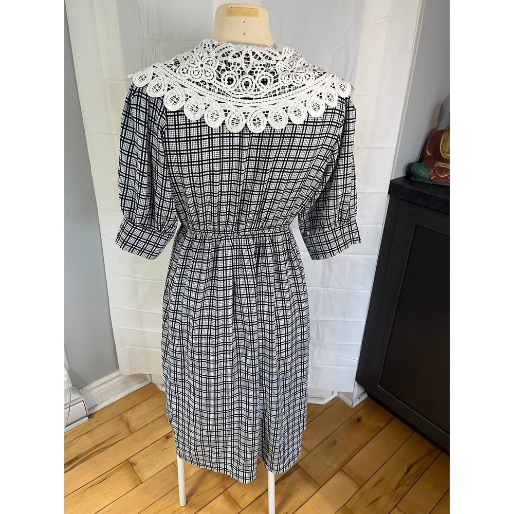 Korean Vintage Style Grid Print Midi Dress Crochet Lace Collar Black White Posh - Picture 5 of 14